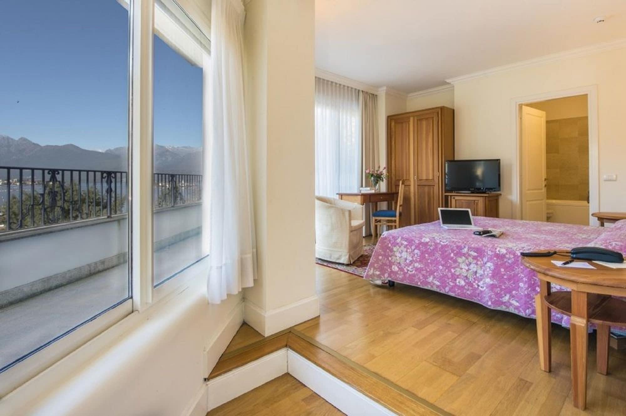Hotel Royal Stresa Esterno foto