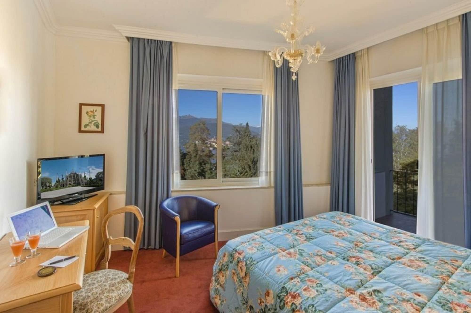 Hotel Royal Stresa Esterno foto