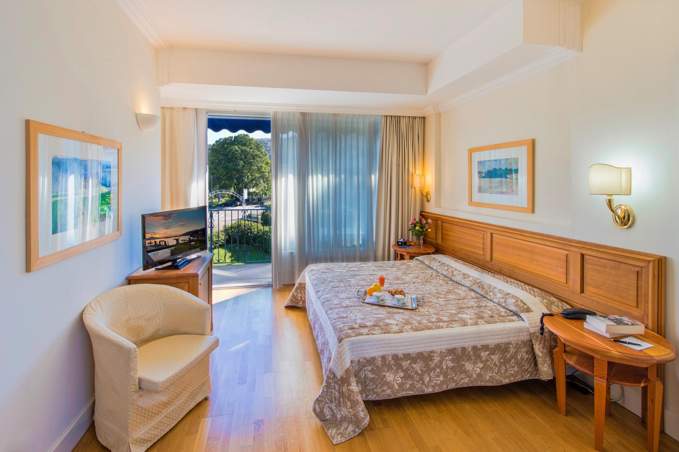 Hotel Royal Stresa Esterno foto
