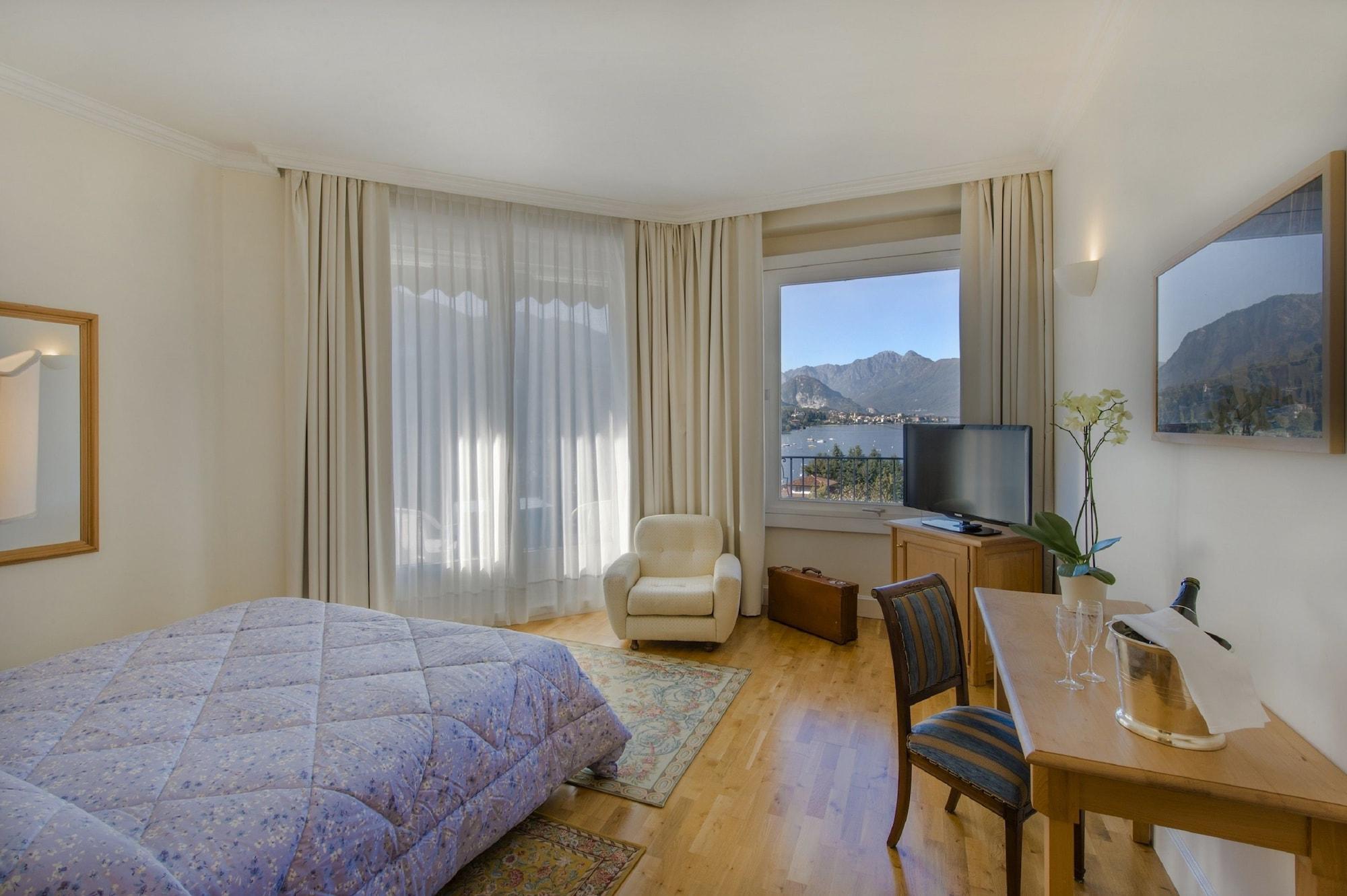 Hotel Royal Stresa Esterno foto
