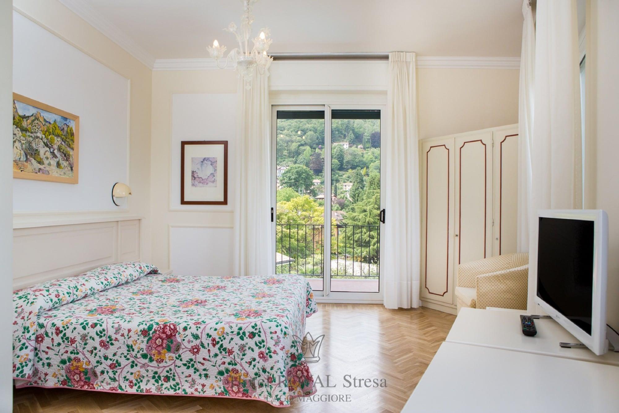 Hotel Royal Stresa Esterno foto