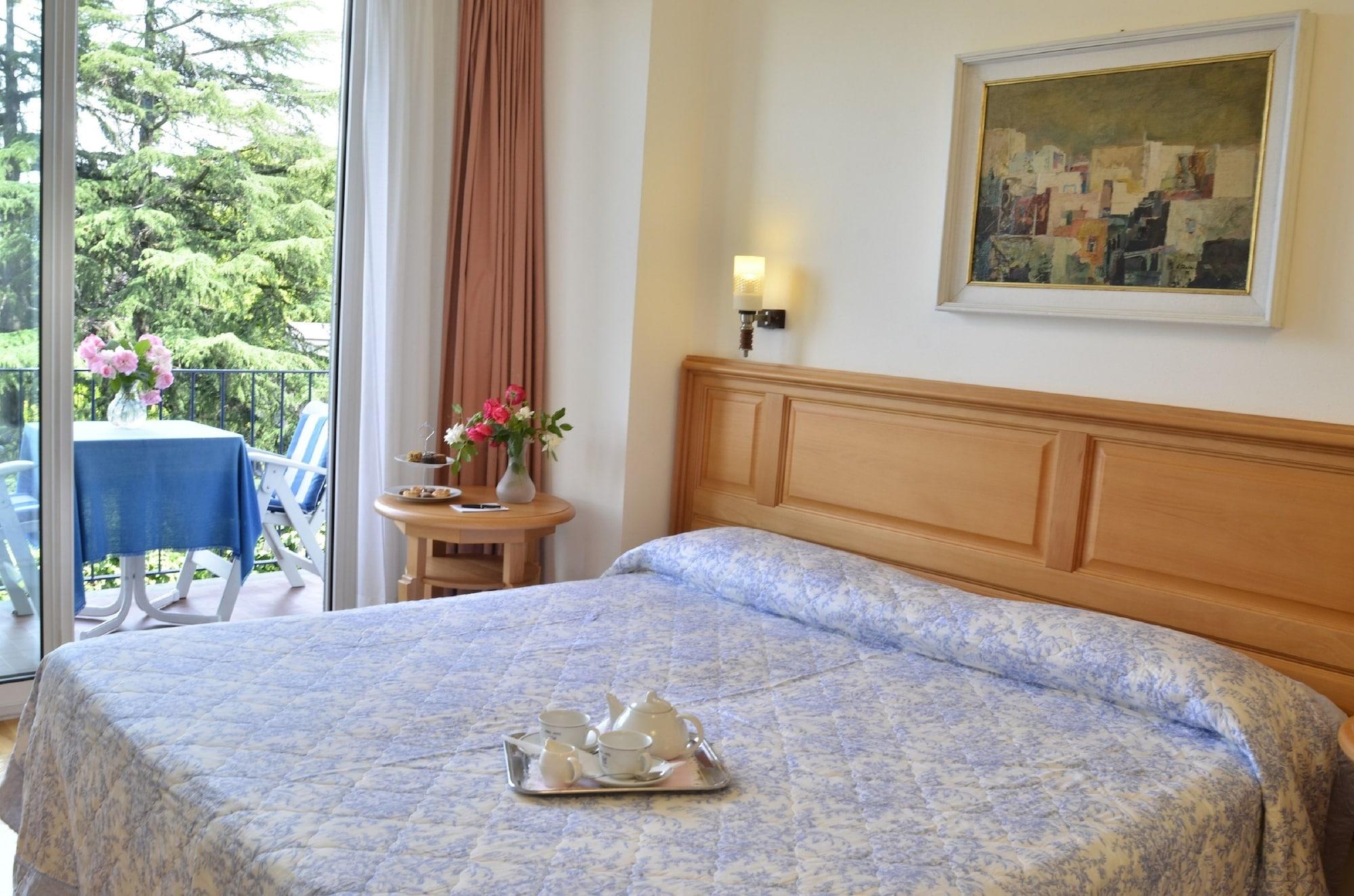 Hotel Royal Stresa Esterno foto