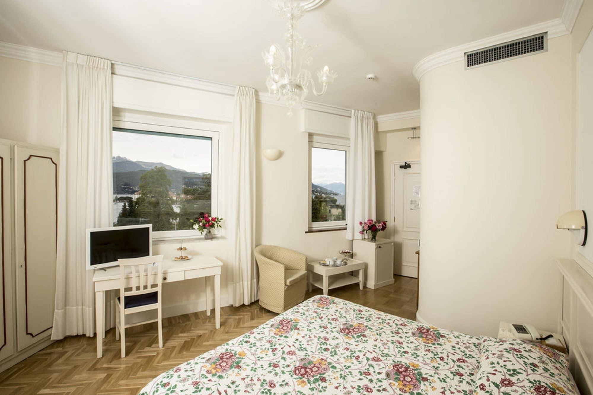 Hotel Royal Stresa Esterno foto